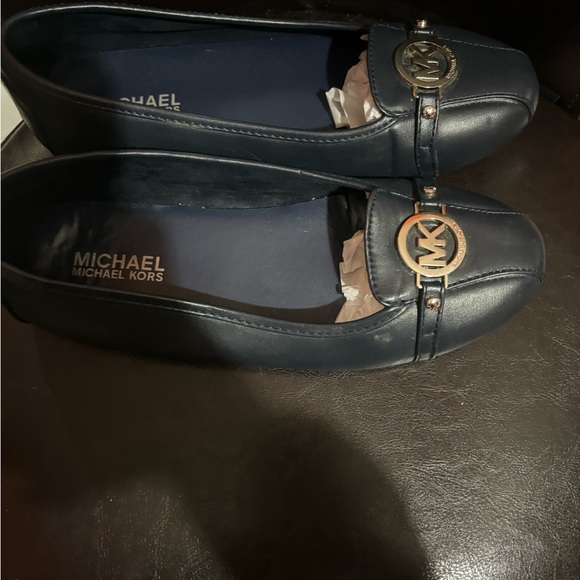 GUC MICHEAL KORS NAVY BLUE FLATS SHOES - Picture 3 of 4
